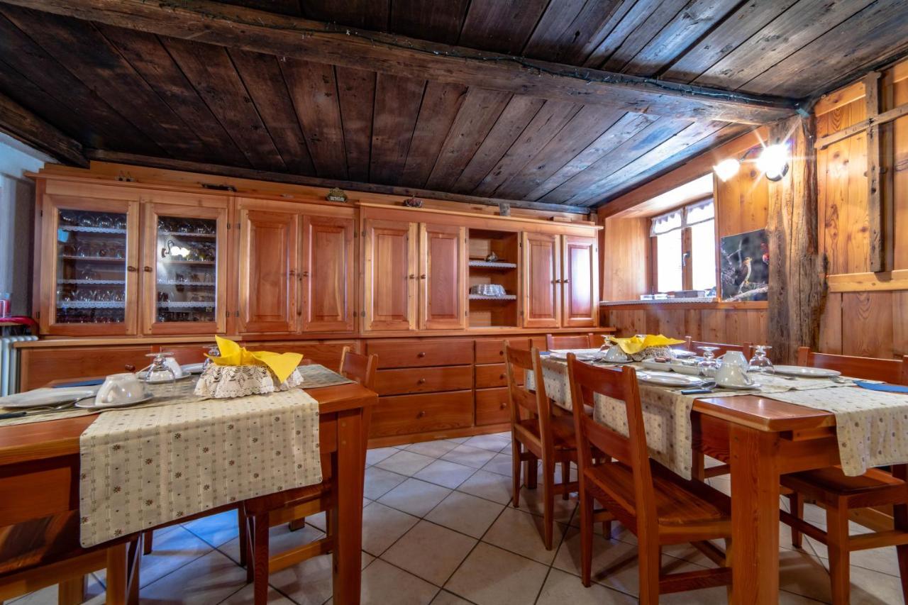 Antica Casa Di Montagna Maison Bovard Валгризенке Екстериор снимка