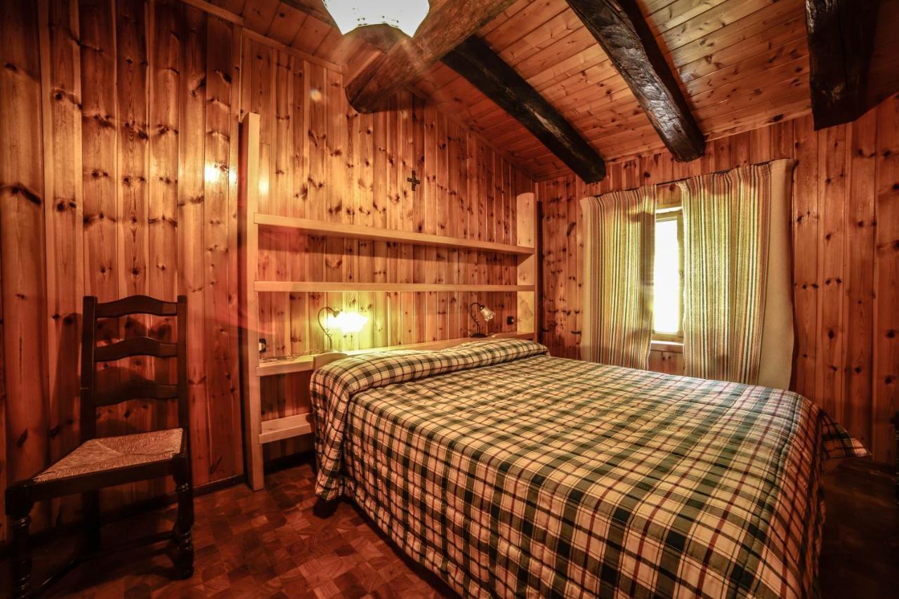 Antica Casa Di Montagna Maison Bovard Валгризенке Екстериор снимка